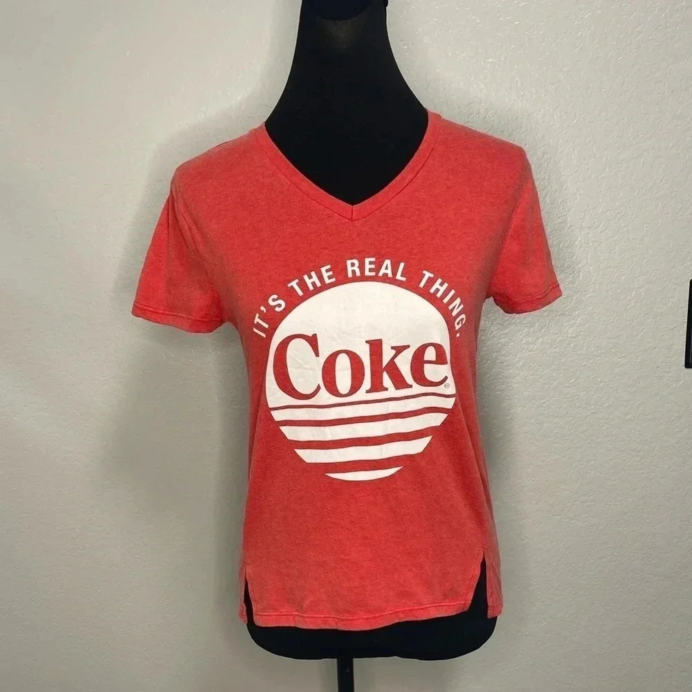VTG Coca-Cola Graphic Women’s Red Vneck Short Sleeve XS